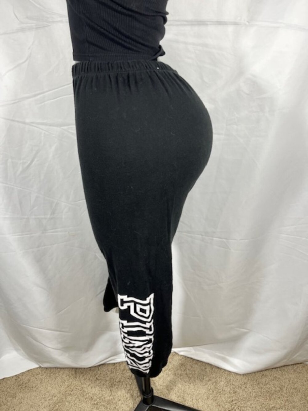 PINK Victoria's Secret Black Jogger Sweatpants – Size S